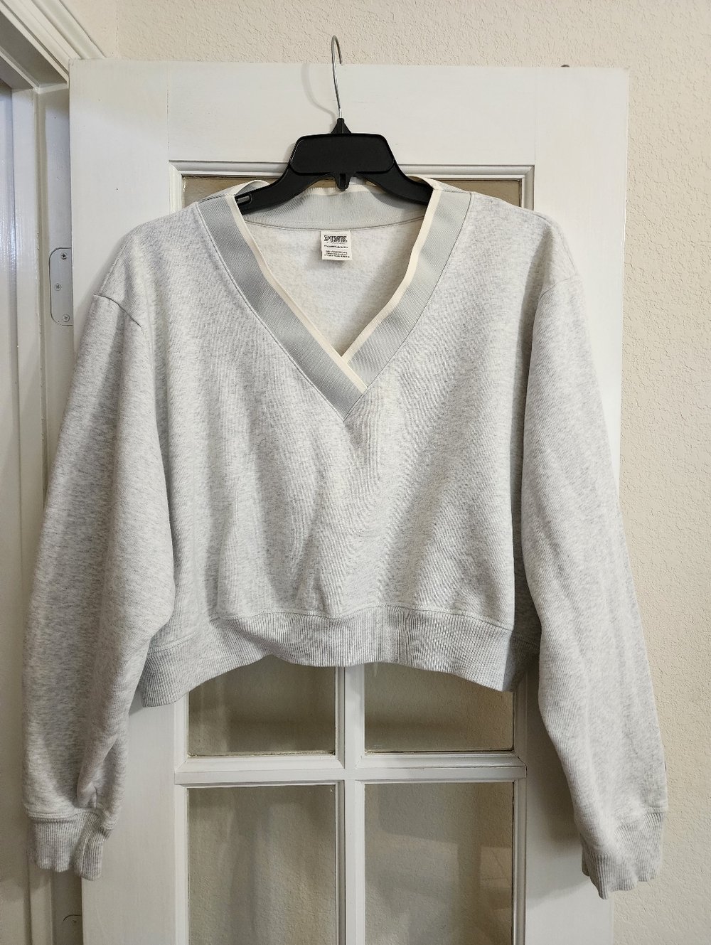 PINK Victoria’s Secret Gray Cropped V Neck Fleece Sweatshirt XXL